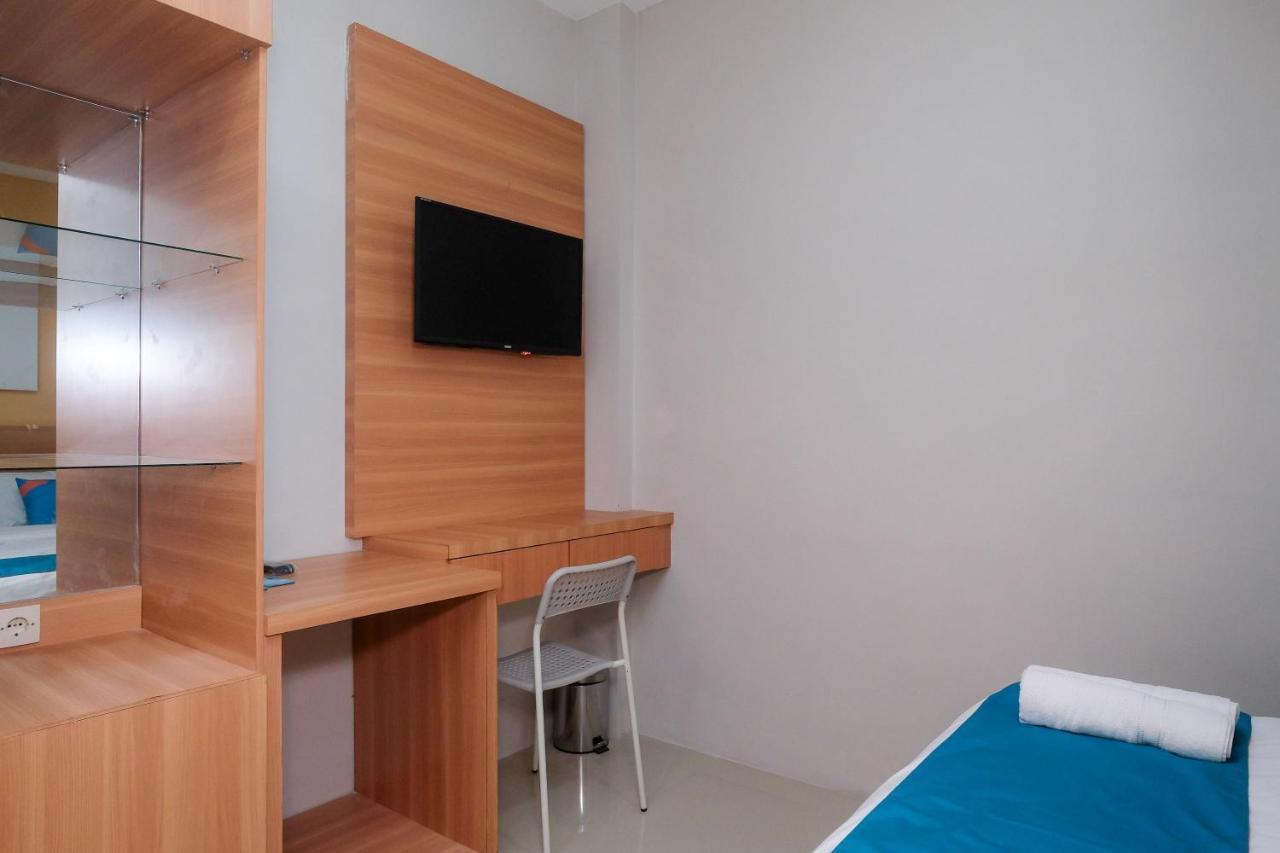 Sans Hotel Tiga Putri Semarang By Reddoorz Eksteriør billede